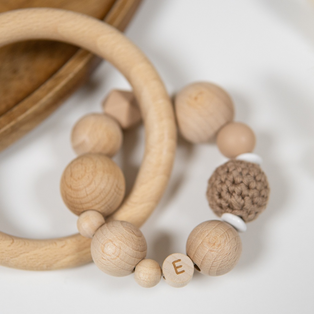 Greifling „Nestwärme“ mit Buchstaben