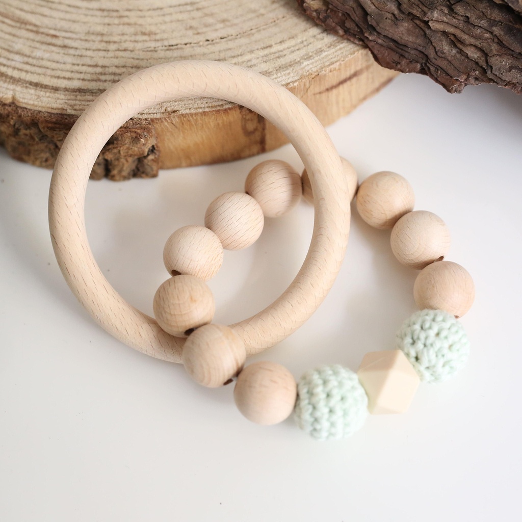 Holz Greifling "Natur" mit Häkelperlen