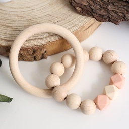 Holz Greifling "Lachs" mit Hexagonperlen